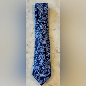 BRIONI Gorgeous 100%Silk Navy and Blue Paisley Tie-Excellent Condition